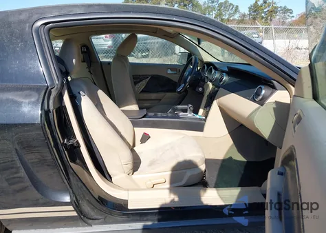 2009 Ford Mustang V6/V6 Premium из США, поврежденный, VIN 1ZVHT80N595118076